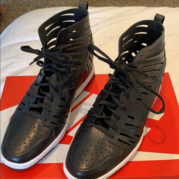 nike wedge sneakers size 11